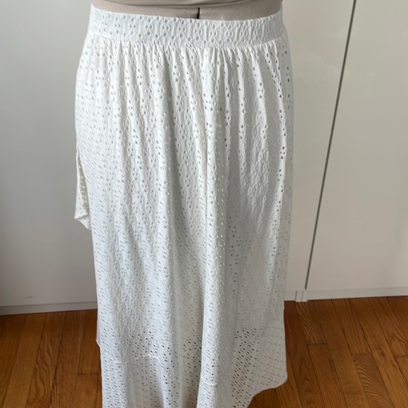 Lane Bryant Skirt in White Size-10/12 - Picture 6 of 14